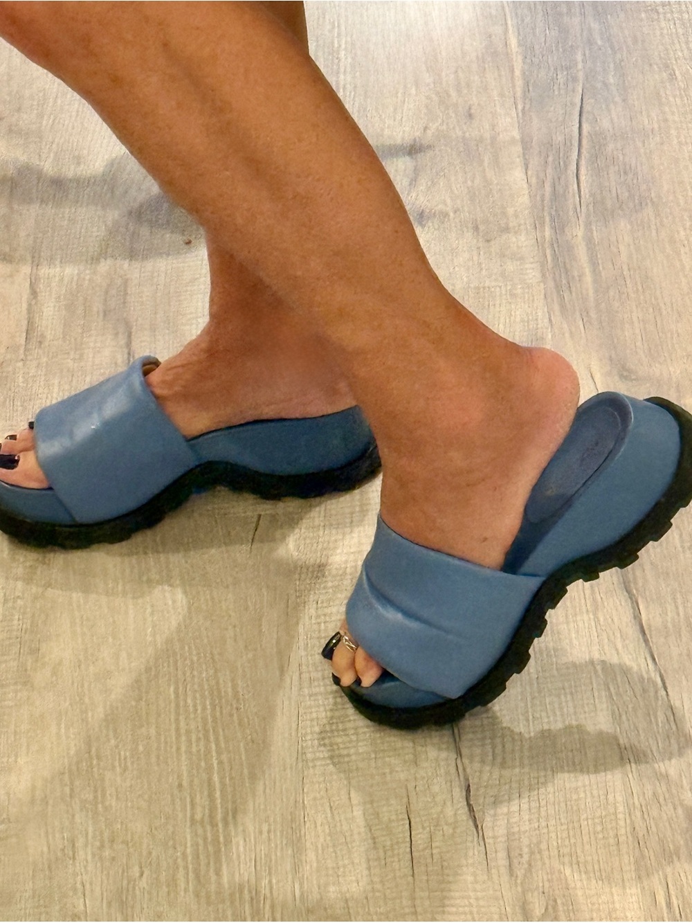 Women's Blue Slide Sandals with rubber lug outsole  worn once. - Picture 3 of 8